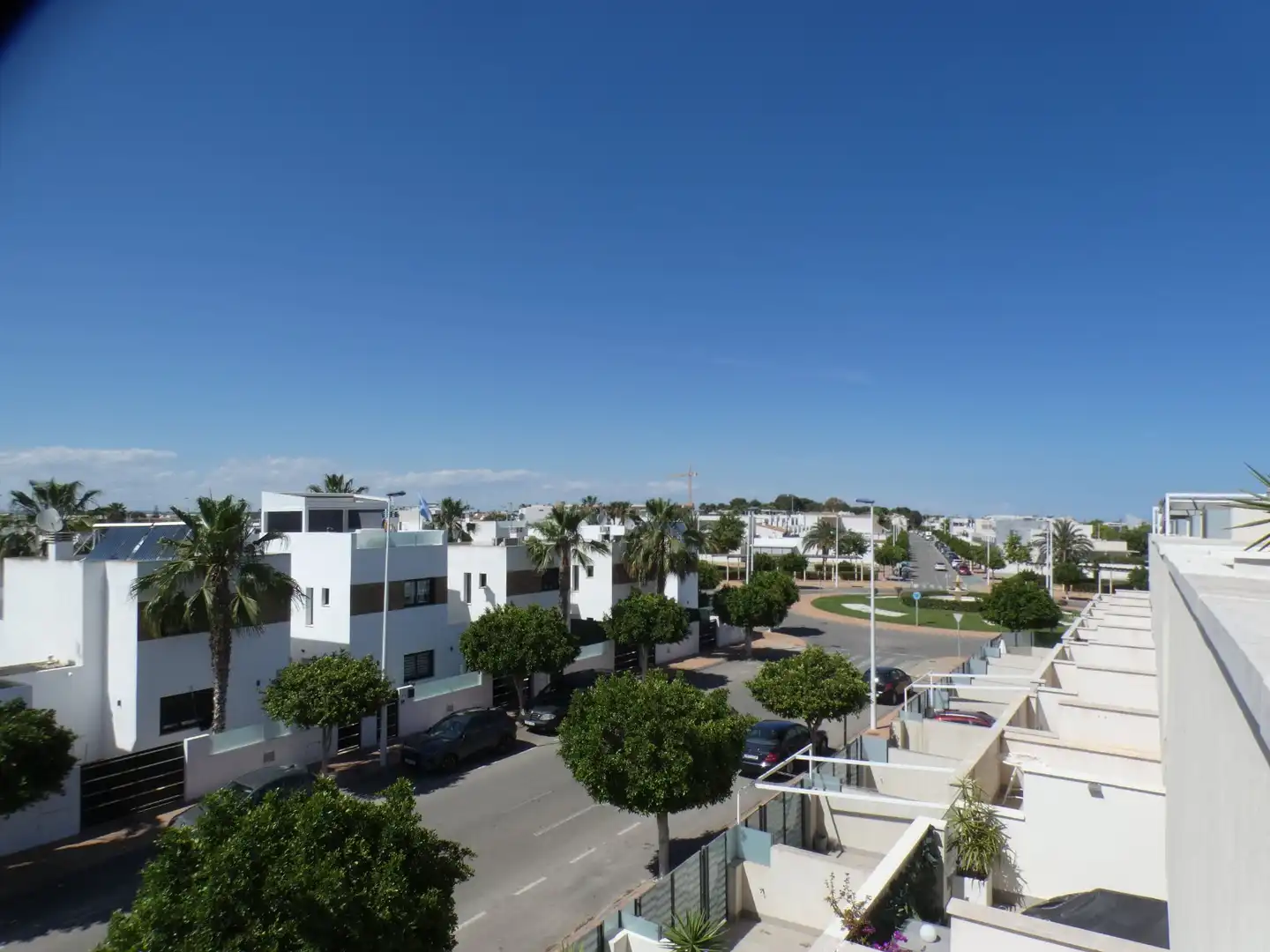 Vista exterior de Casa adosada en venta en San Pedro del Pinatar con Aire acondicionado, Calefacción y Jardín privado