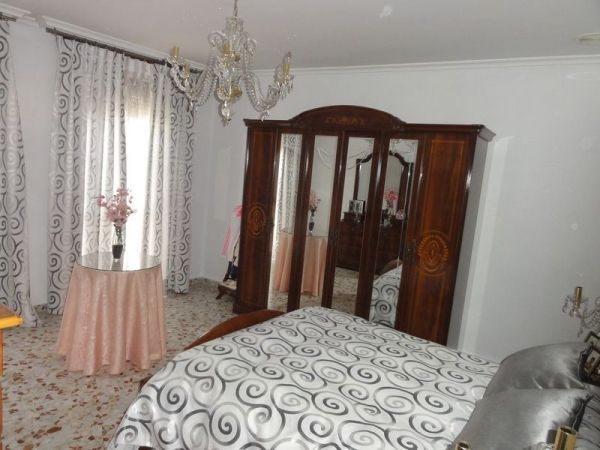 Dormitori de Casa o xalet en venda en  Córdoba Capital amb Terrassa i Traster