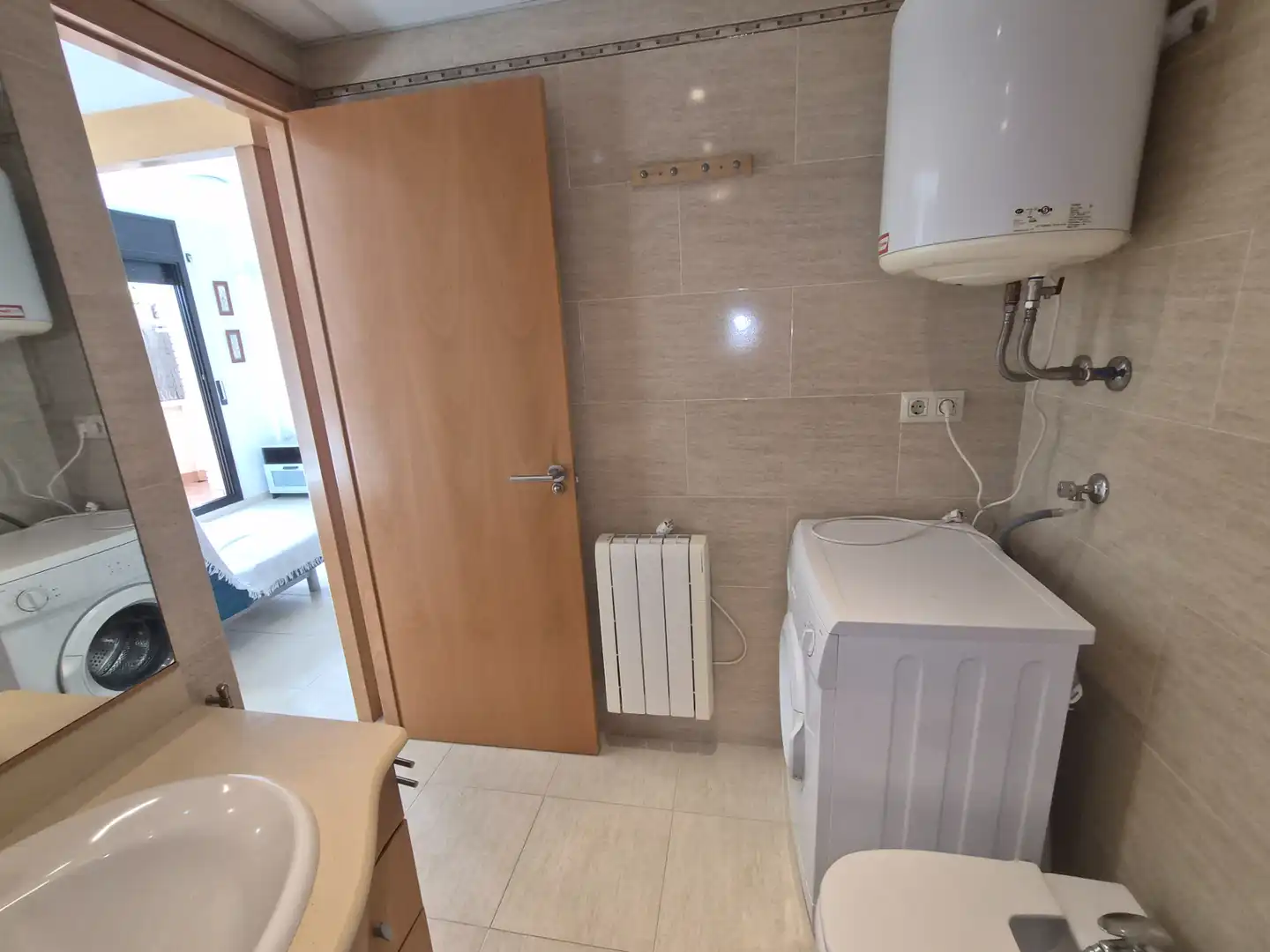 Bathroom of Apartments for sale in Roda de Berà  with Air Conditioner, Heating and Terrace