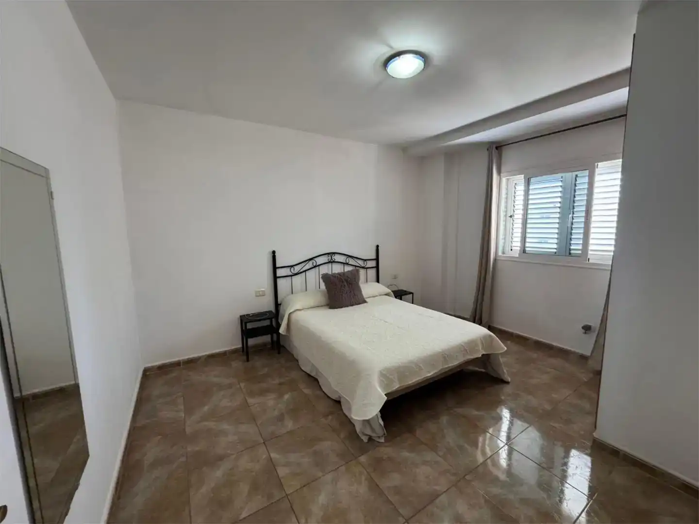 Habitación de Piso de alquiler en El Tablero