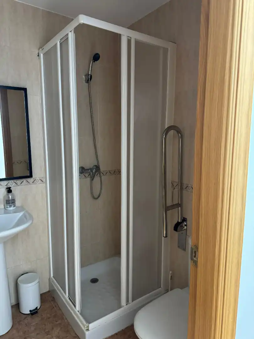 Baño de Piso en venta en Campo de Criptana con Calefacción, Amueblado y Horno
