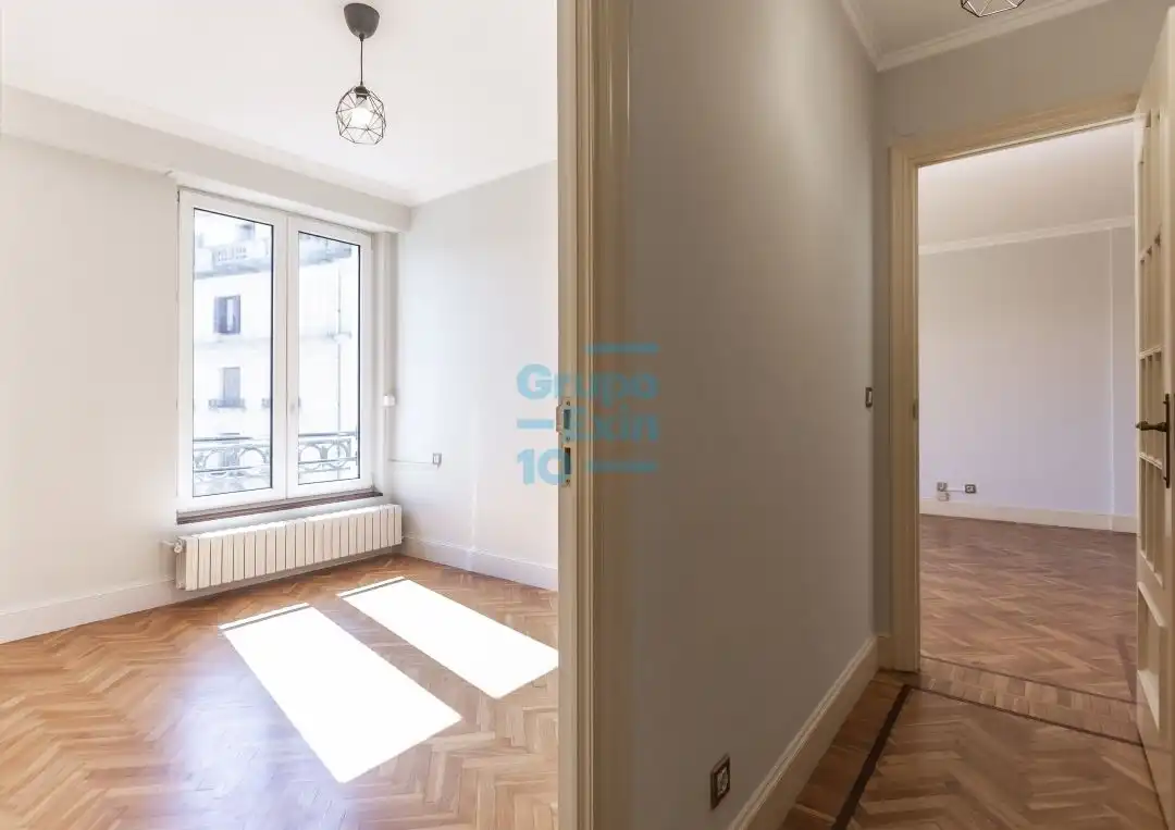 Habitación de Piso de alquiler en Donostia - San Sebastián  con Balcón