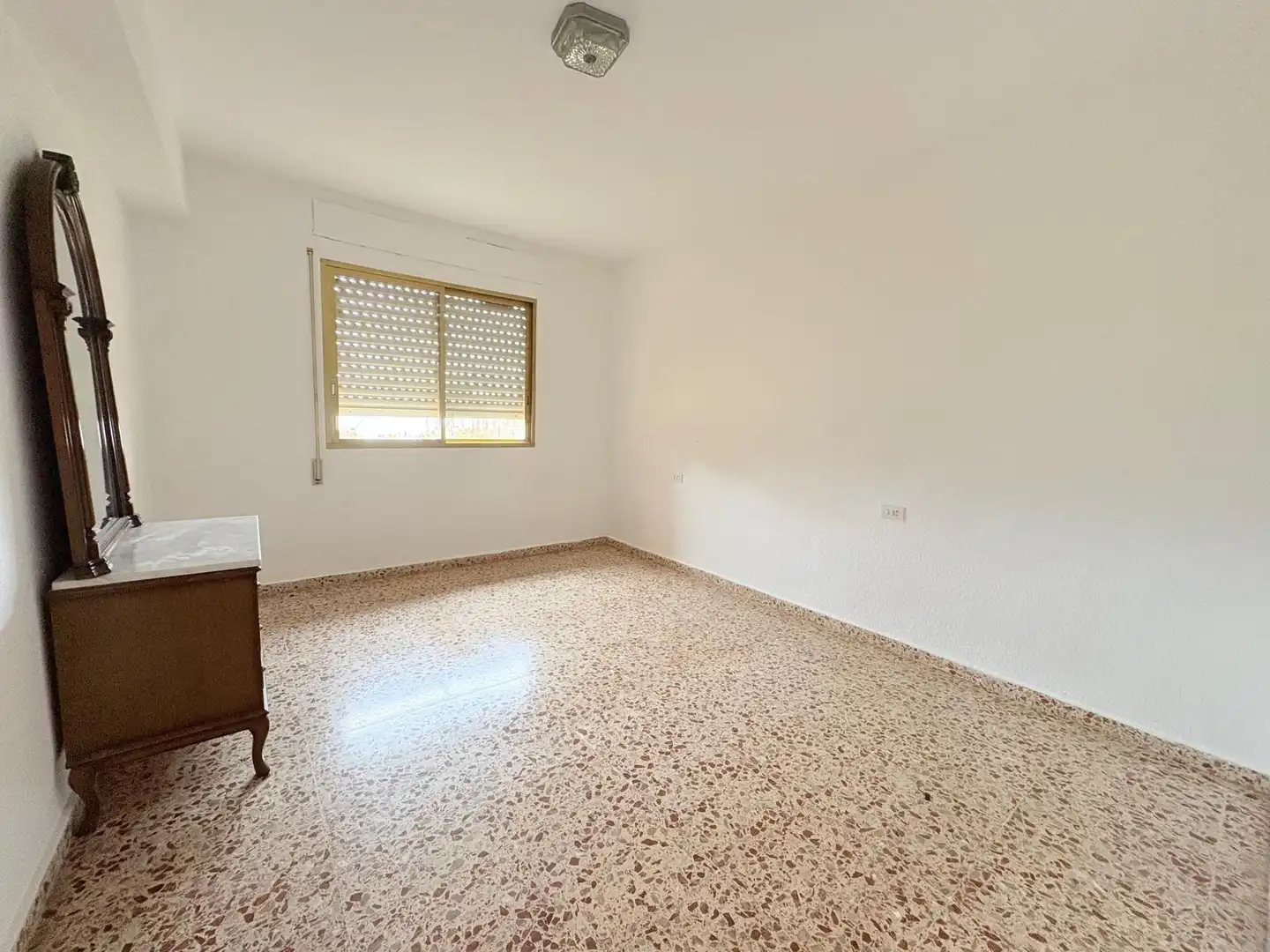 Schlafzimmer von Wohnung zum Verkauf in Sedaví mit Balkon