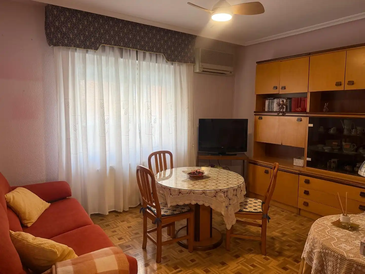 Sala de estar de Piso en venta en Cáceres con Aire acondicionado, Calefacción y Parquet