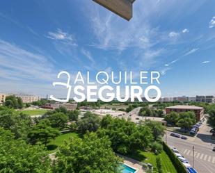 Vista exterior de Pis de lloguer en Fuenlabrada amb Calefacció, Terrassa i Moblat