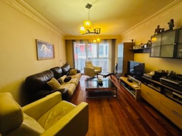 Flat with lift for sale in Calle San Claudio 11