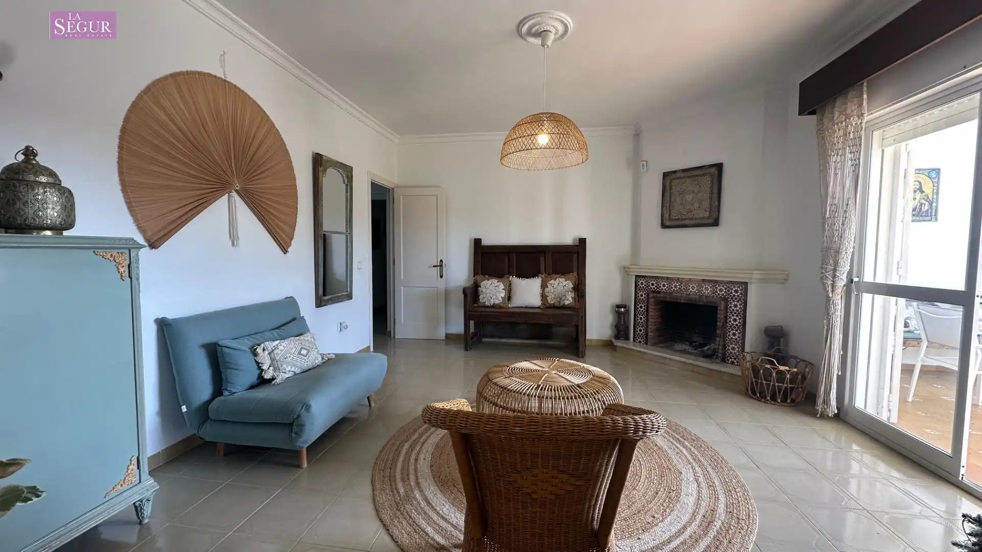 Sala de estar de Finca rústica en venta en Barbate con Aire acondicionado, Jardín privado y Terraza