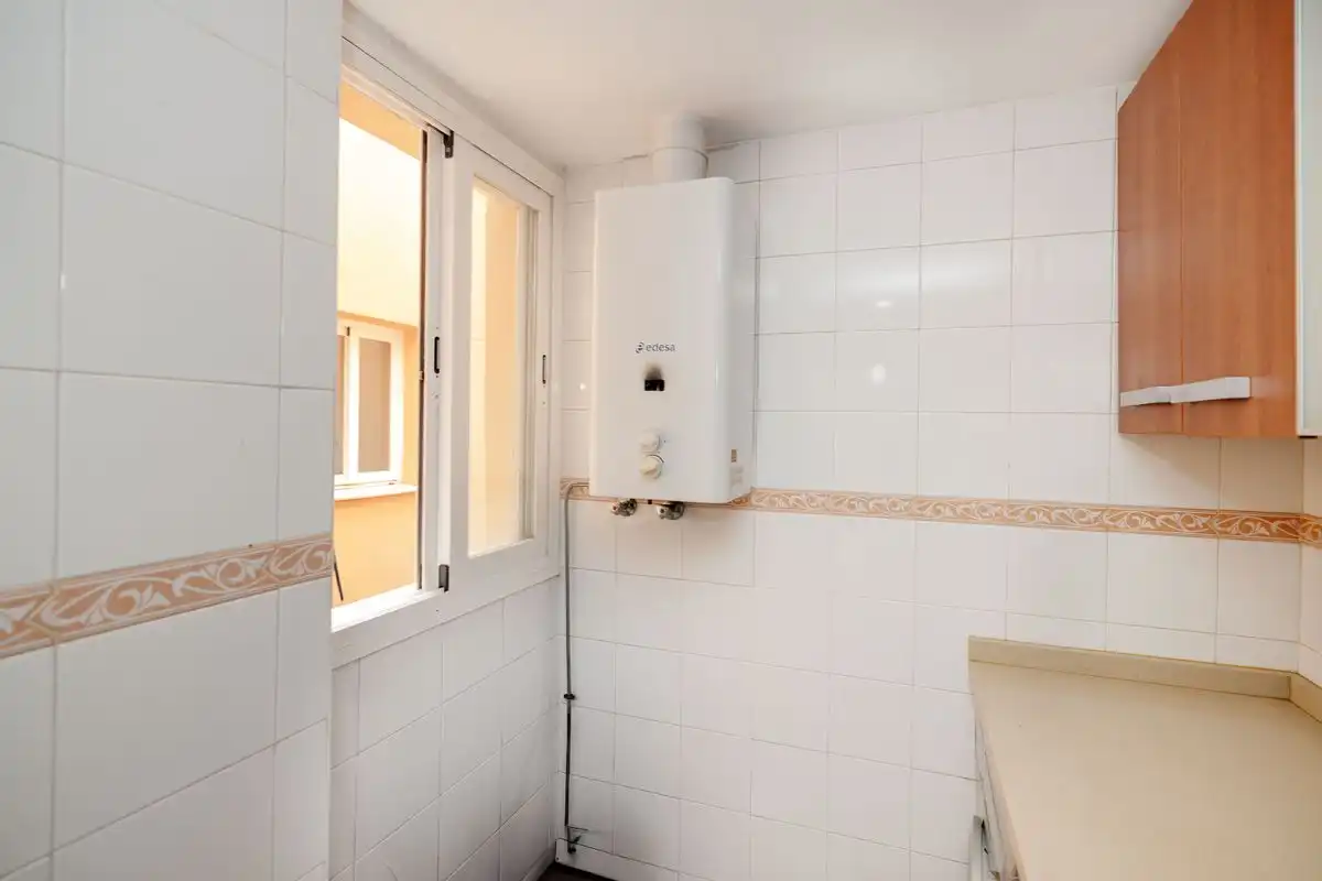Flat with terrace for sale in Calle Grazalema, imagen 8