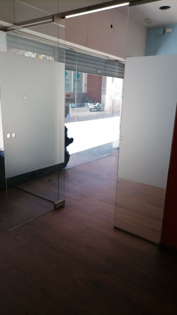 Premises for sale in Sitges  with Air Conditioner and Parquet flooring