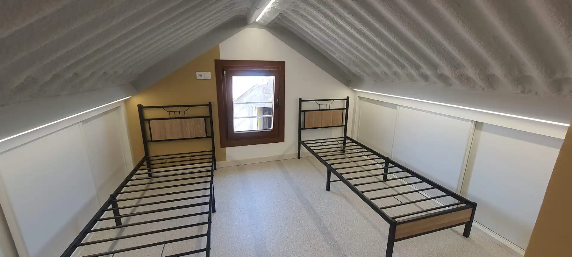 Bedroom of Houses for sale in Carballo  with Heating, Furnished and Oven