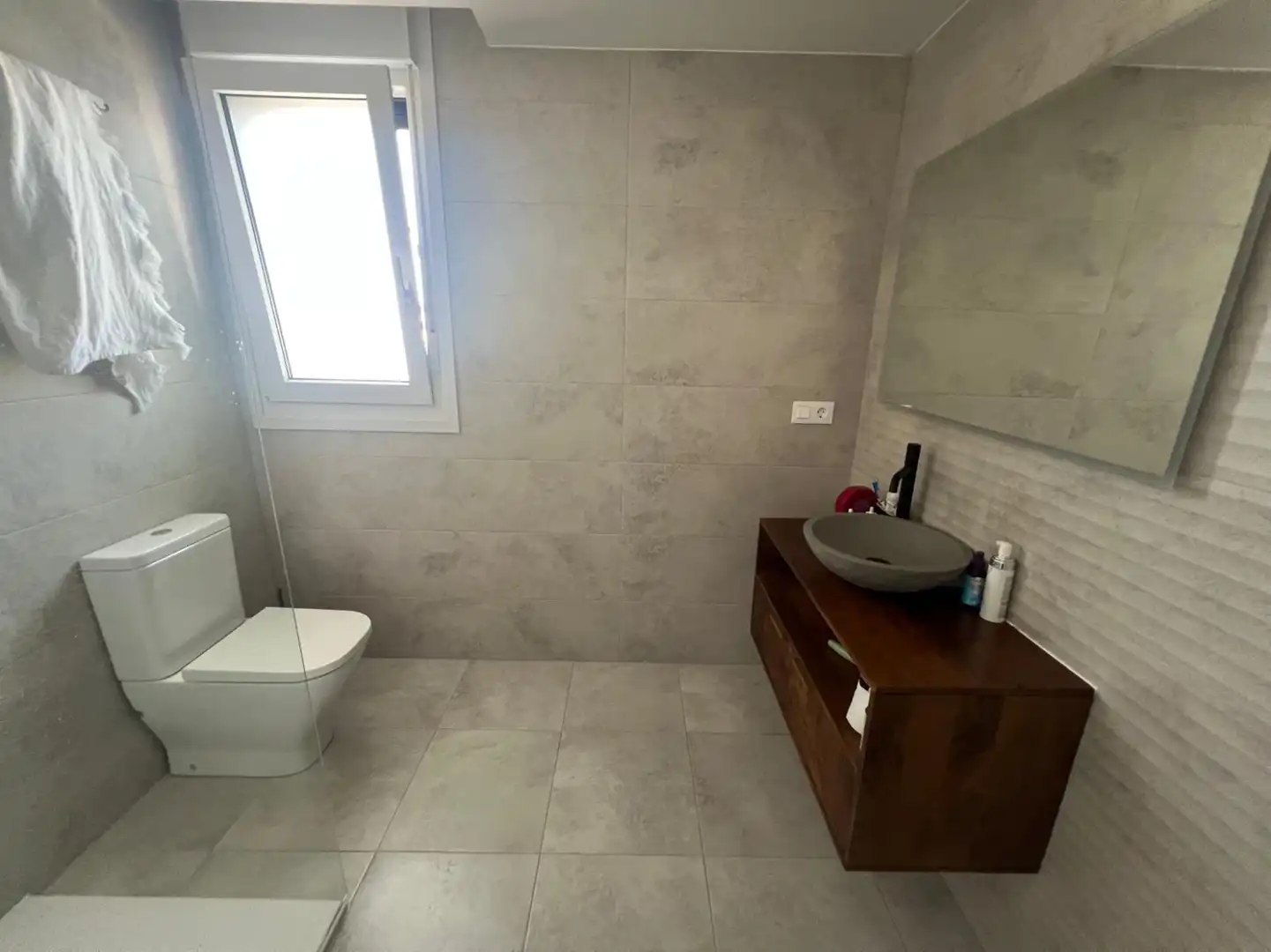 Bathroom of Flat for sale in Lardero  with Heating, Private garden and Parquet flooring