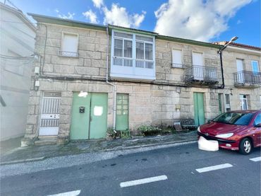 Casa con balcón en venta en Amoeiro