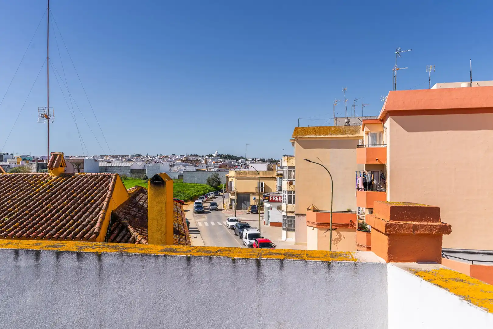 Exterior view of Detached homes for sale in Chiclana de la Frontera