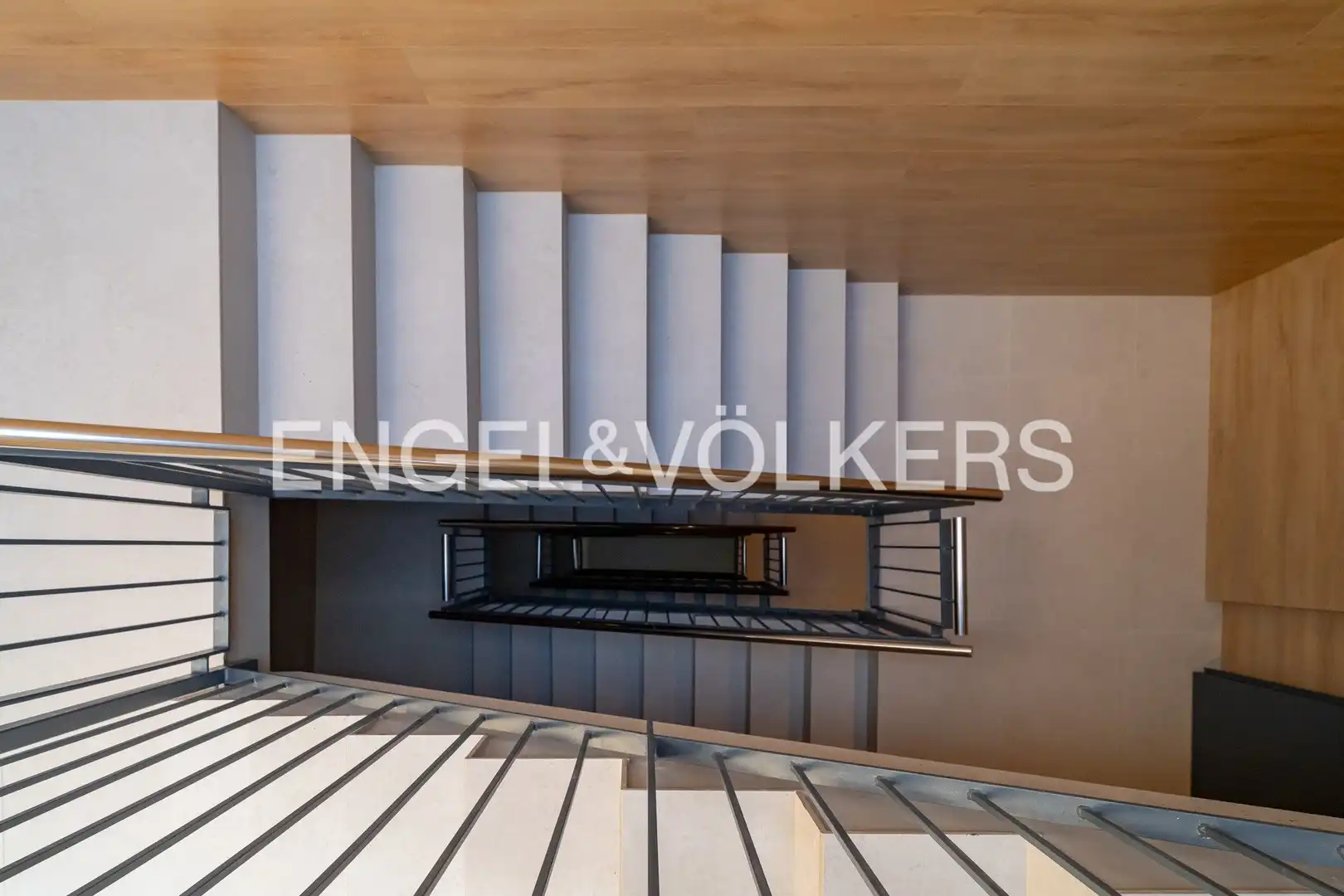 Piso en venta en L'Hospitalet de Llobregat con Aire acondicionado, Calefacción y Balcón