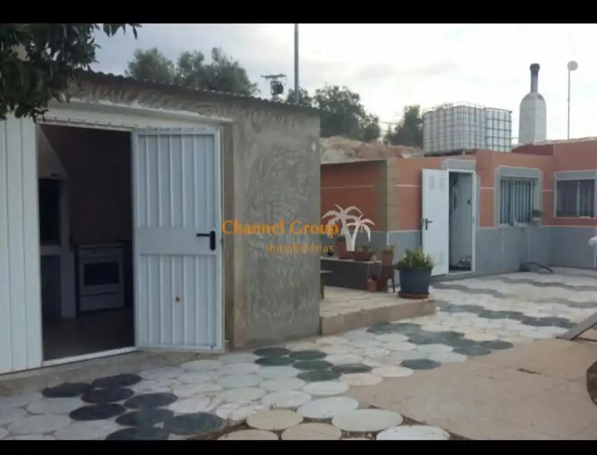 Finca rústica en venta en Novelda