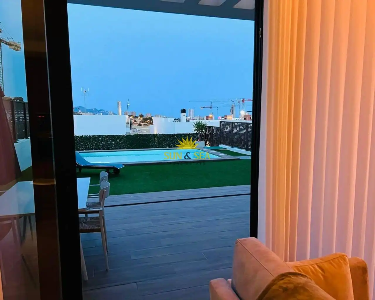 Chalet con terraza en alquiler en Balcón de Finestrat - Terra Marina, imagen 12