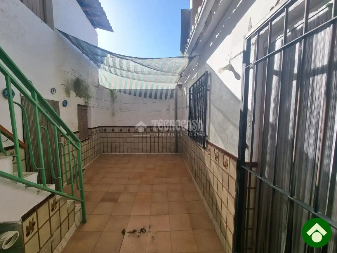 Vista exterior de Casa adosada en venta en Santa Fe con Trastero