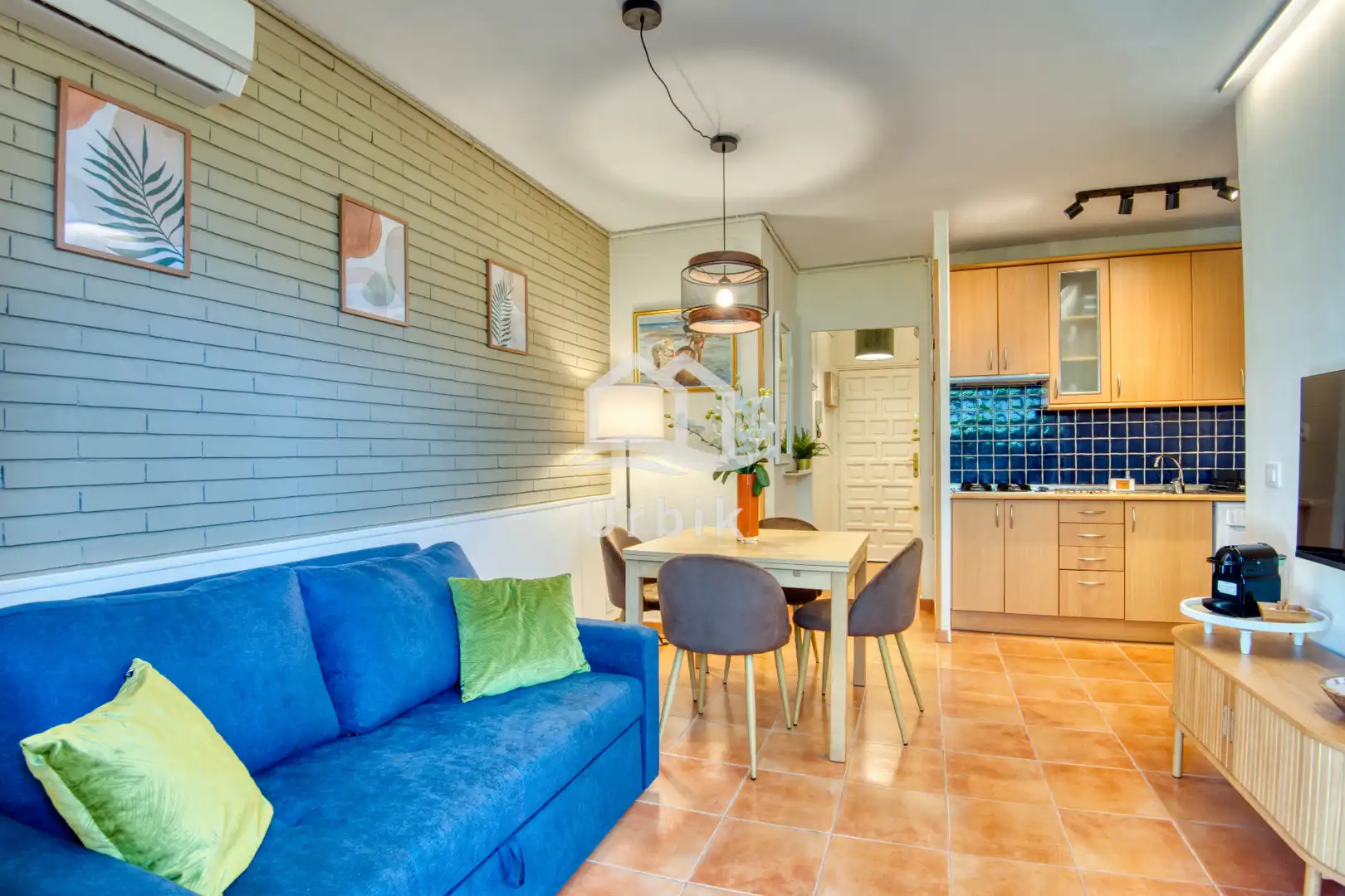Wohnzimmer von Erdgeschoss zum Verkauf in Castell d'Aro, Platja d'Aro i s'Agaró mit Klimaanlage, Heizung und Terrasse