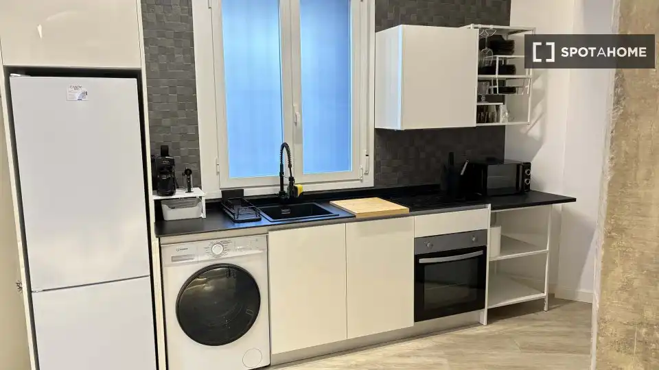 Cocina de Piso de alquiler en Madrid con Aire acondicionado, Calefacción y Amueblado
