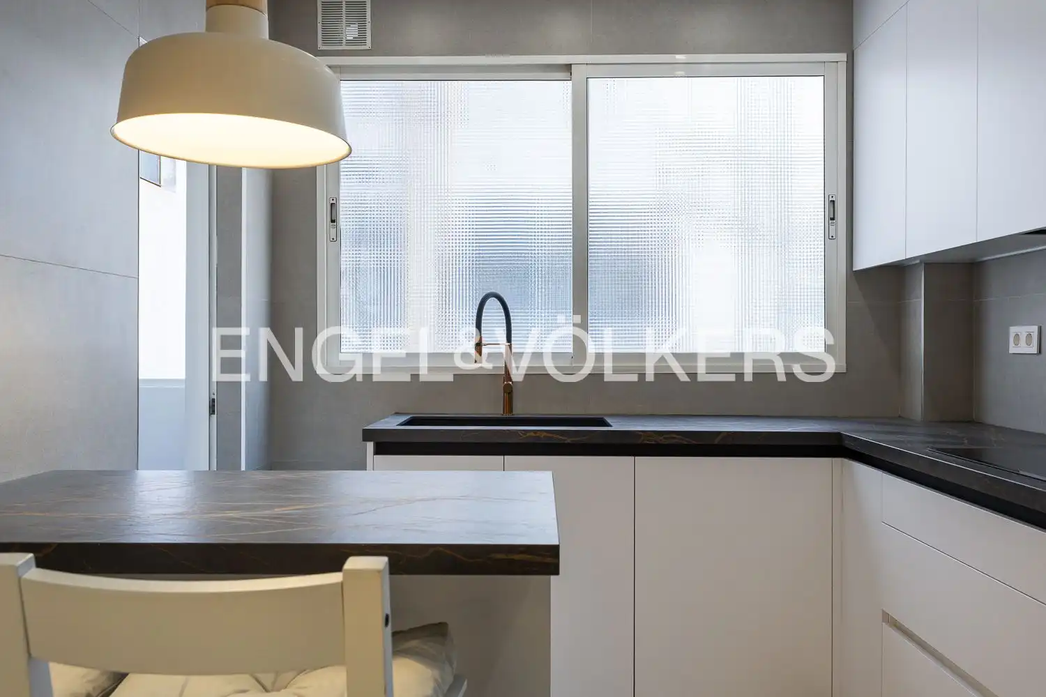 Cocina de Piso de alquiler en Valencia con Aire acondicionado, Calefacción y Terraza
