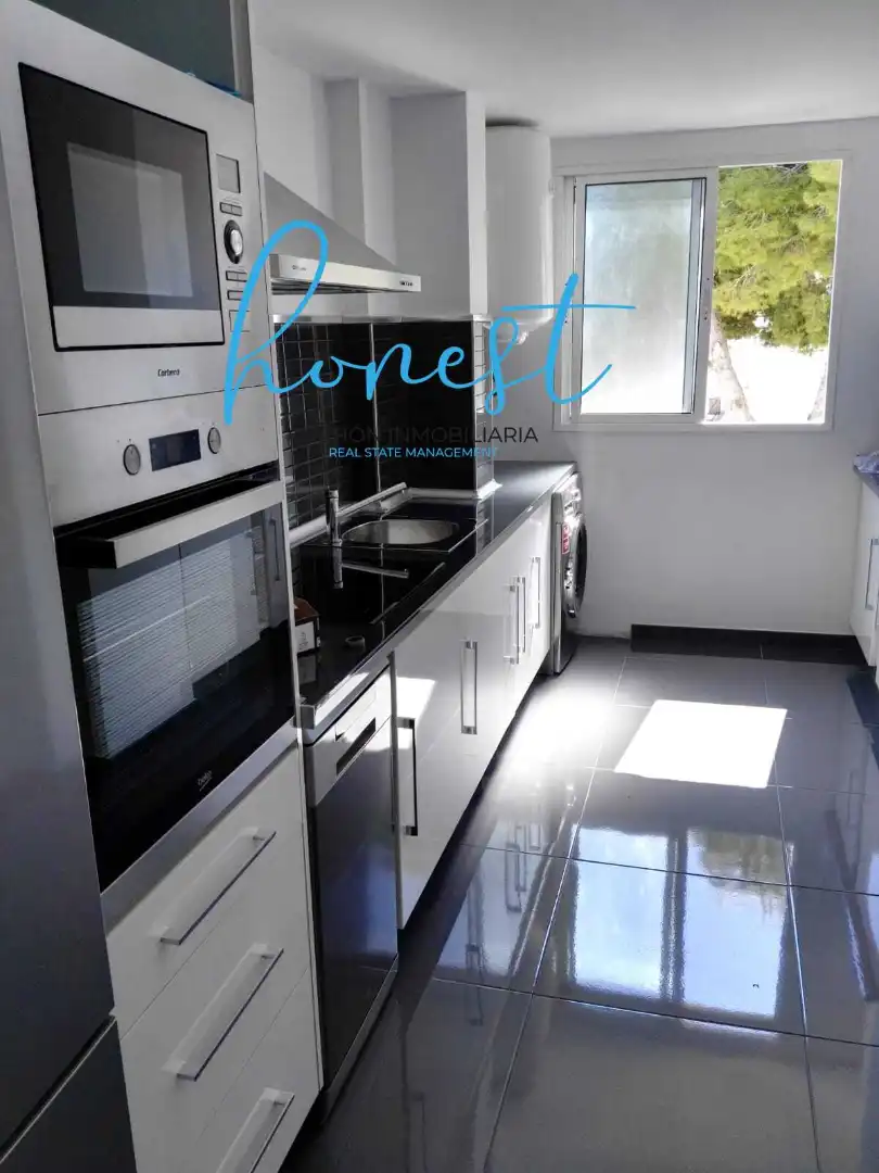 Kitchen of Flat for sale in Torremolinos  with Furnished