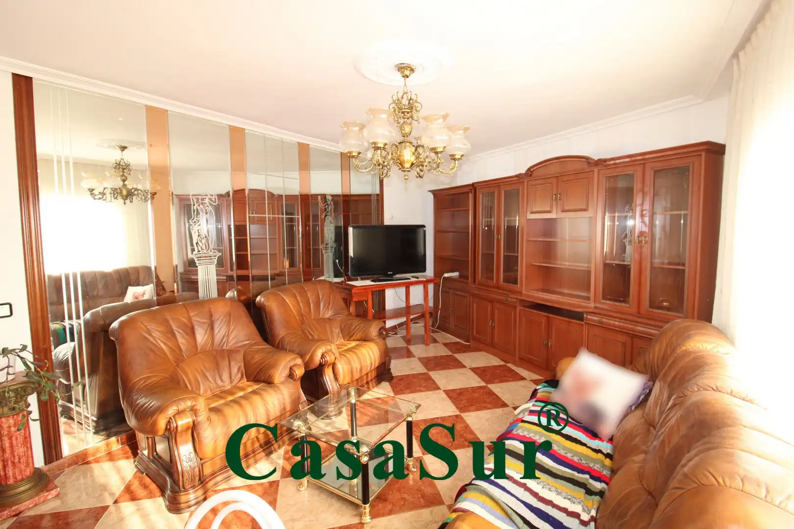 Sala d'estar de Casa o xalet en venda en Valladolid amb Calefacció i Traster