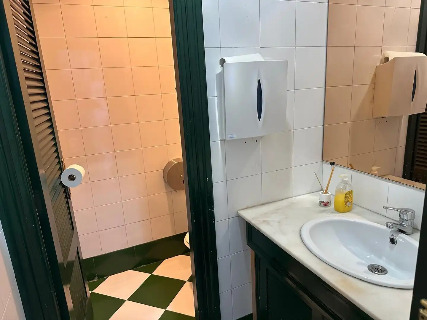 Baño de Local de alquiler en Donostia - San Sebastián 