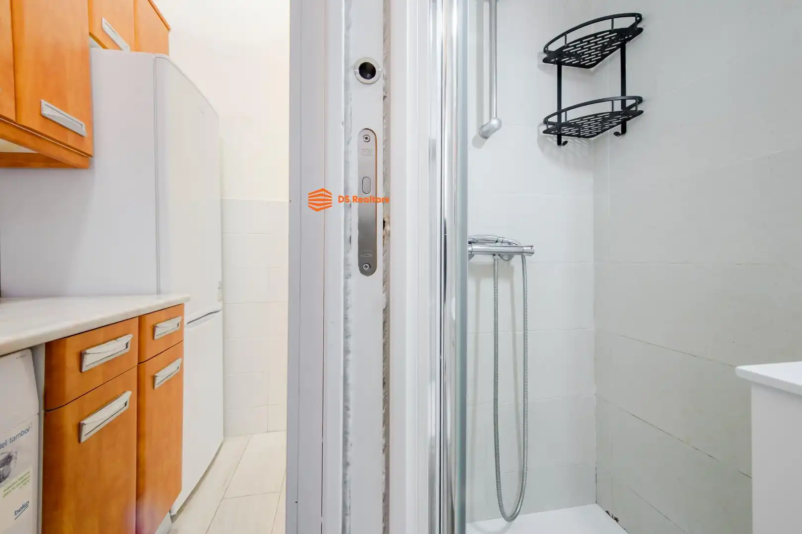 Bathroom of Flat for sale in Madrid  with Heating and Furnished