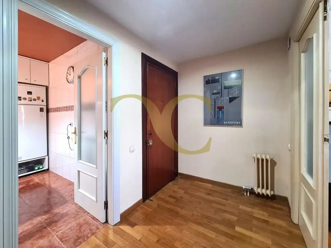 Wohnung zum Verkauf in Gijón  mit Heizung, Terrasse und Abstellraum