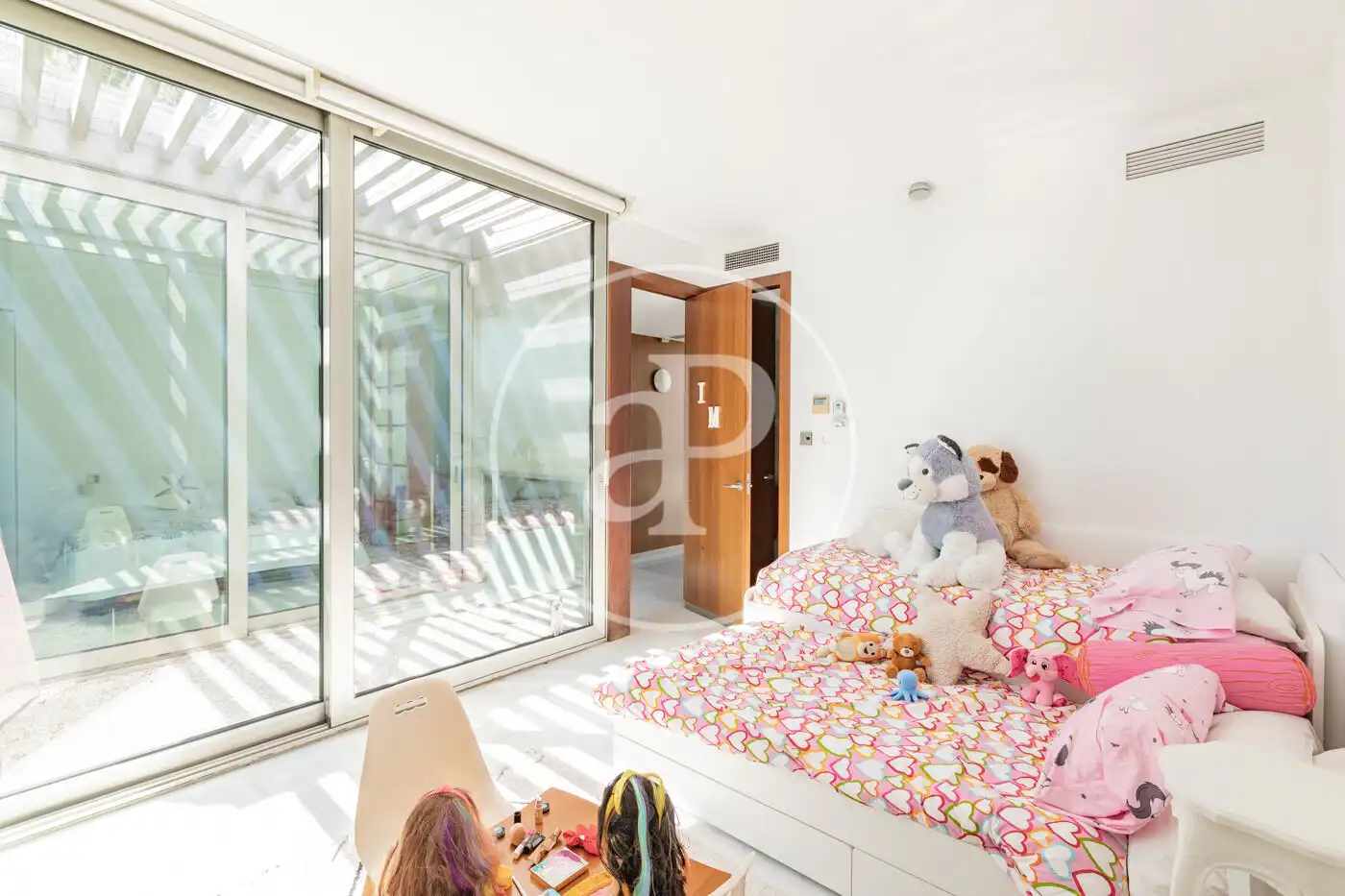 Bedroom of Houses for sale in Madrid  with Air Conditioner, Heating and Private garden