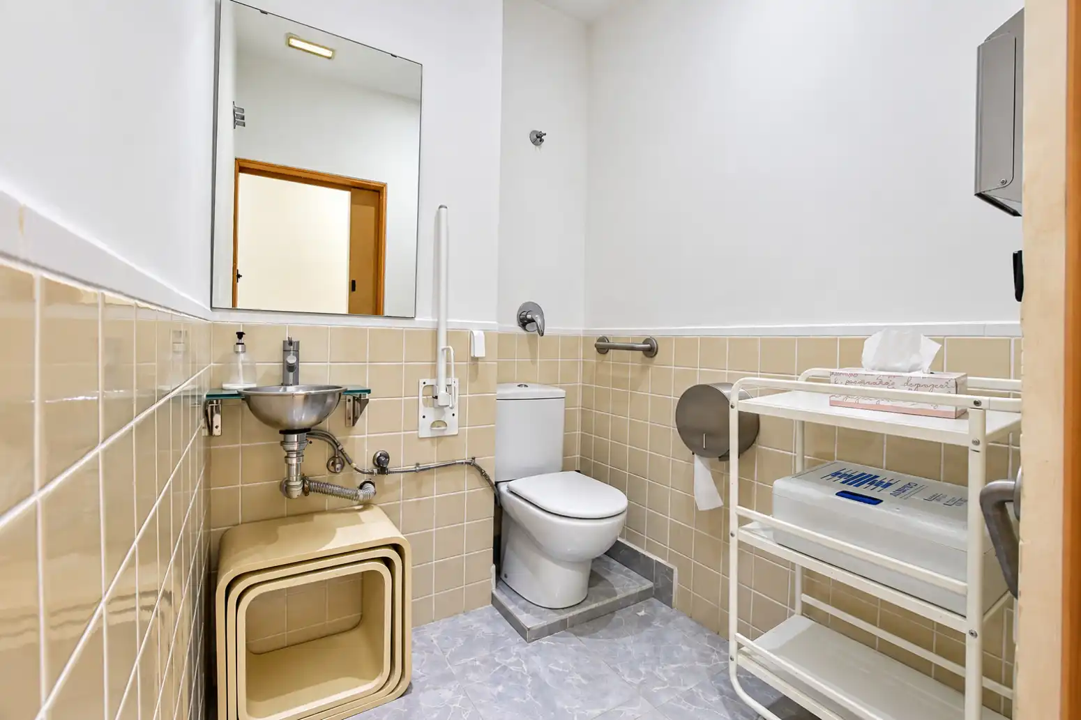 Bathroom of Commercial properties for sale in Valencia