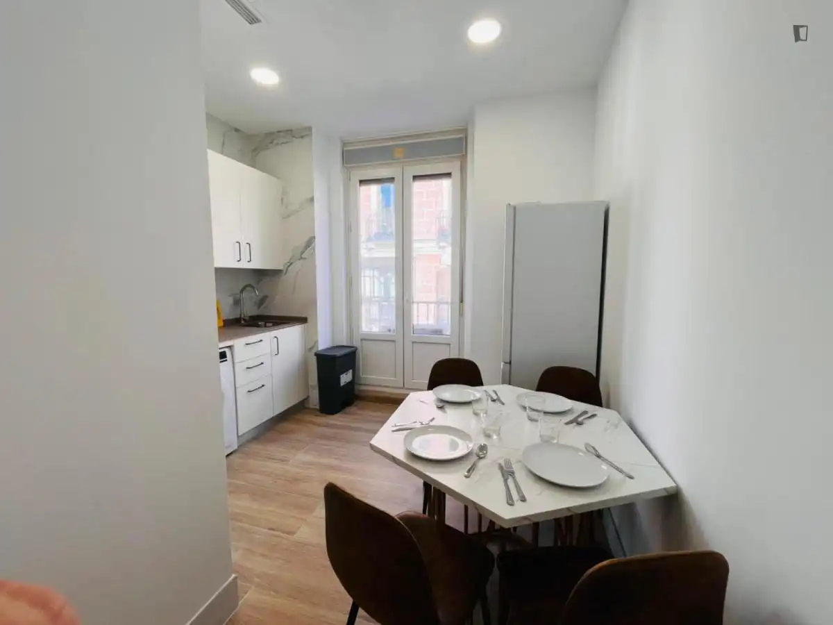 Cocina de Apartamento de alquiler en Madrid con Aire acondicionado, Calefacción y Amueblado