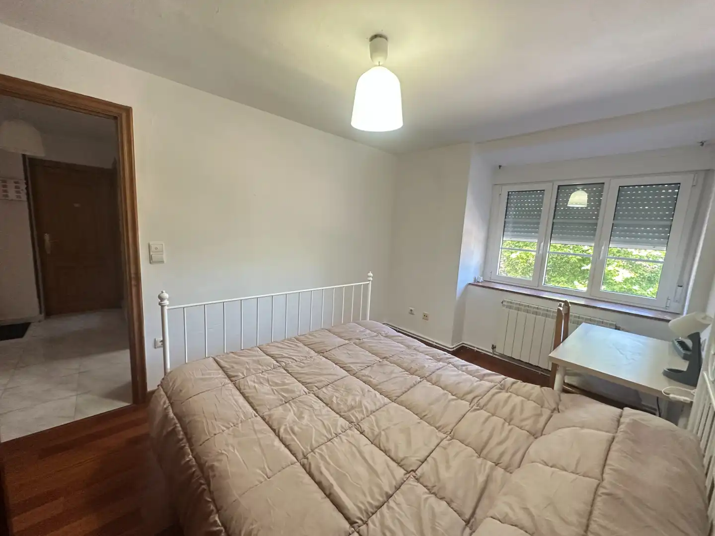 Habitación de Piso de alquiler en Santiago de Compostela  con Calefacción y Amueblado