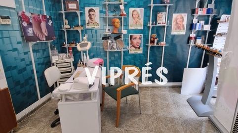 Local comercial de casi 200 metros a pie de calle. Cuenta con dos magníficas plantas, por lo que es ideal para montar tu propio ne, imatge 5