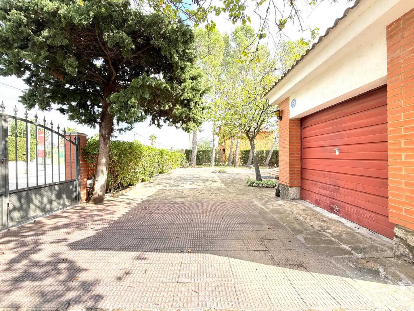 Parking of Houses for sale in Botarell, Tarragona