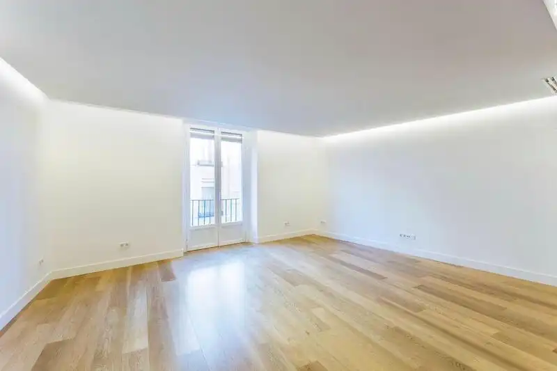 Duplexes for sale in Madrid  with Air Conditioner and Heating
