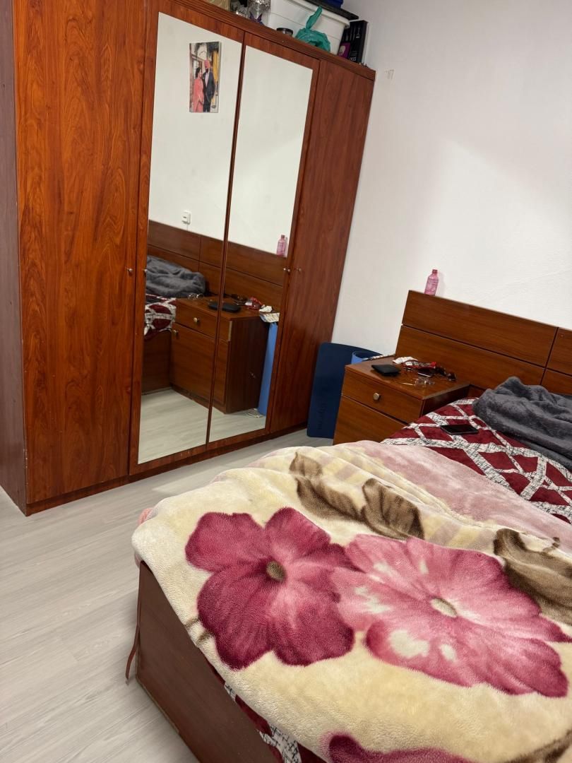 Dormitori de Apartament en venda en Olot