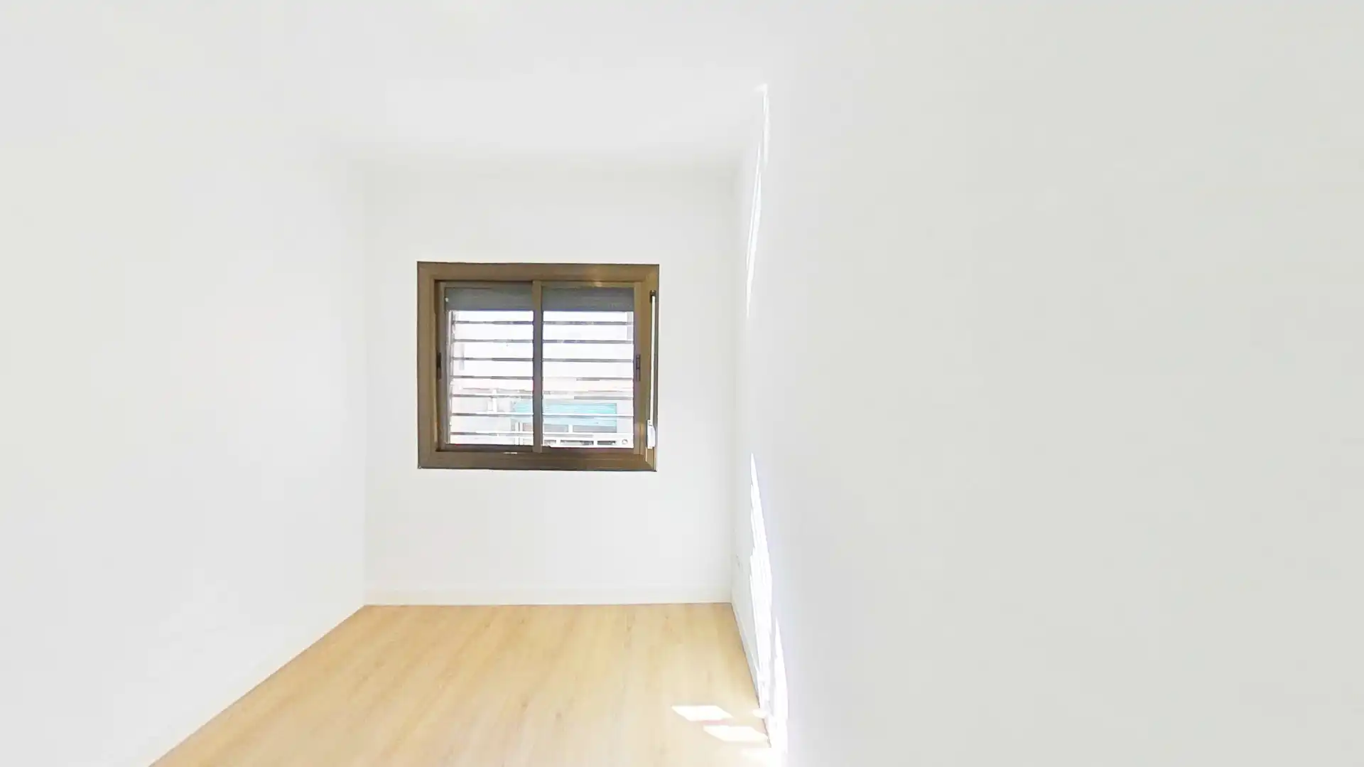 Bedroom of Flat for sale in Sabadell