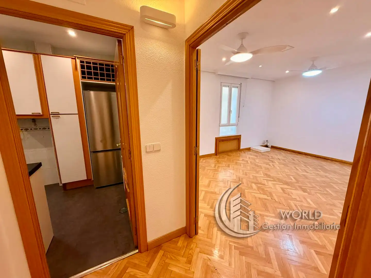 Flat for sale in Madrid  with Air Conditioner and Heating