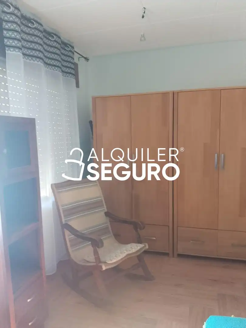 Casa o chalet de alquiler en Violetas, Cobatillas