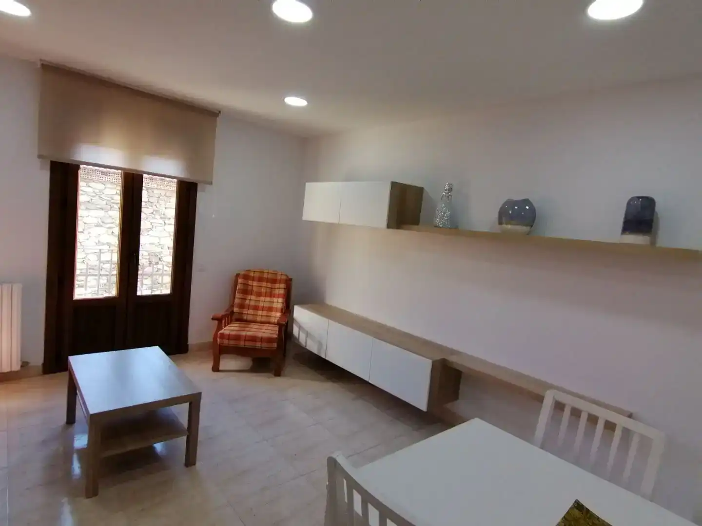 Living room of Flat for rent in Vilaller  with Parquet flooring, Storage room and Furnished