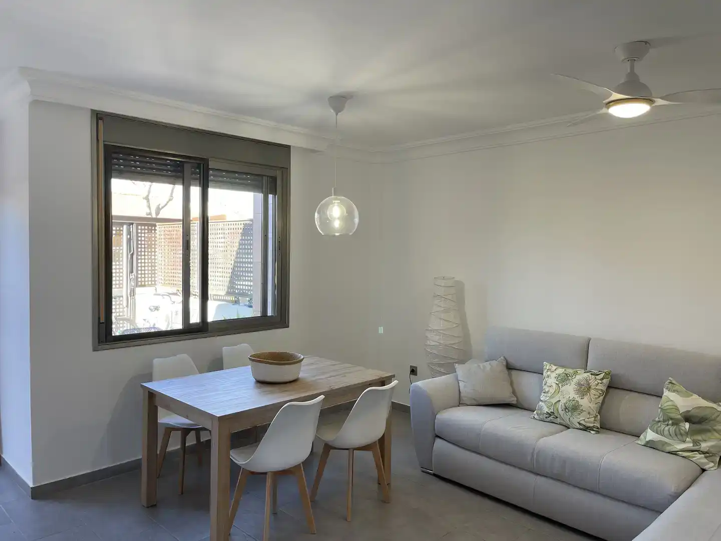Living room of Flat for sale in Pilar de la Horadada  with Private garden, Swimming Pool and Furnished