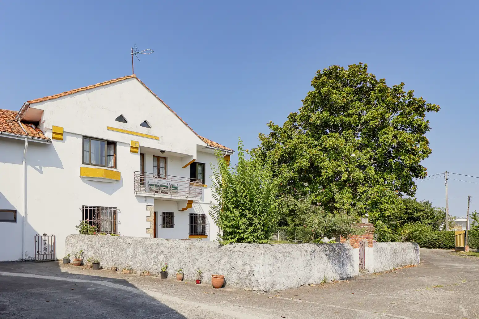 Exterior view of Houses for sale in Gijón   with Private garden