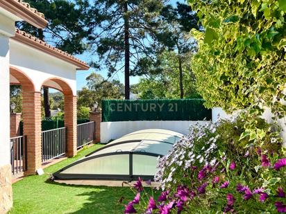 Vista exterior de Casa o xalet en venda en Tordera amb Terrassa i Piscina