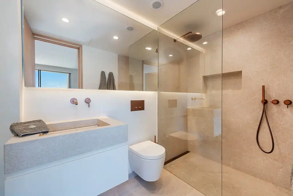 Bathroom of Houses for sale in Calvià  with Air Conditioner, Heating and Private garden