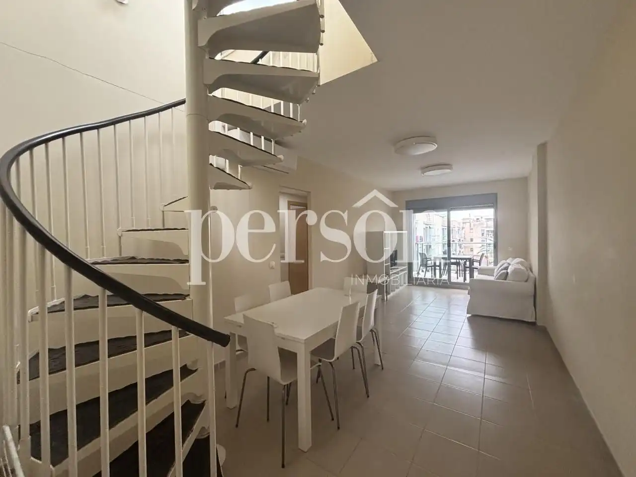 Maisonette zur Miete in Almenara mit Klimaanlage, Terrasse und Abstellraum