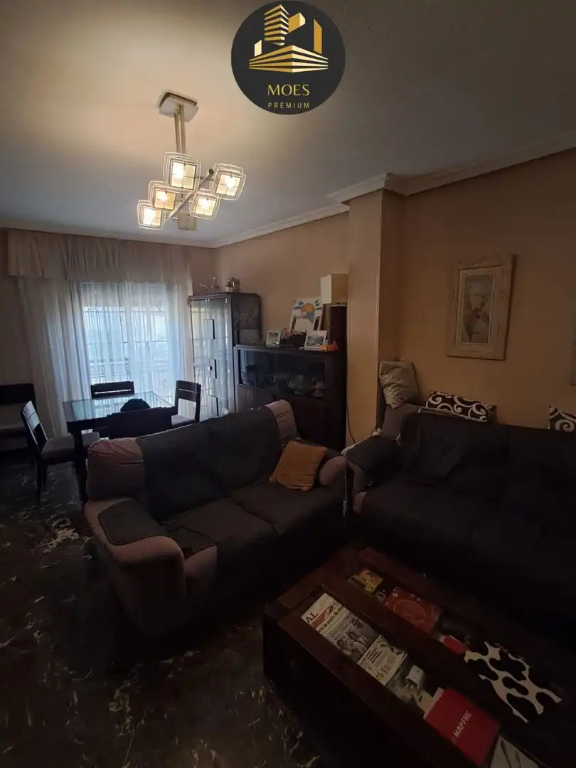 Sala de estar de Piso en venta en Linares con Aire acondicionado, Calefacción y Terraza