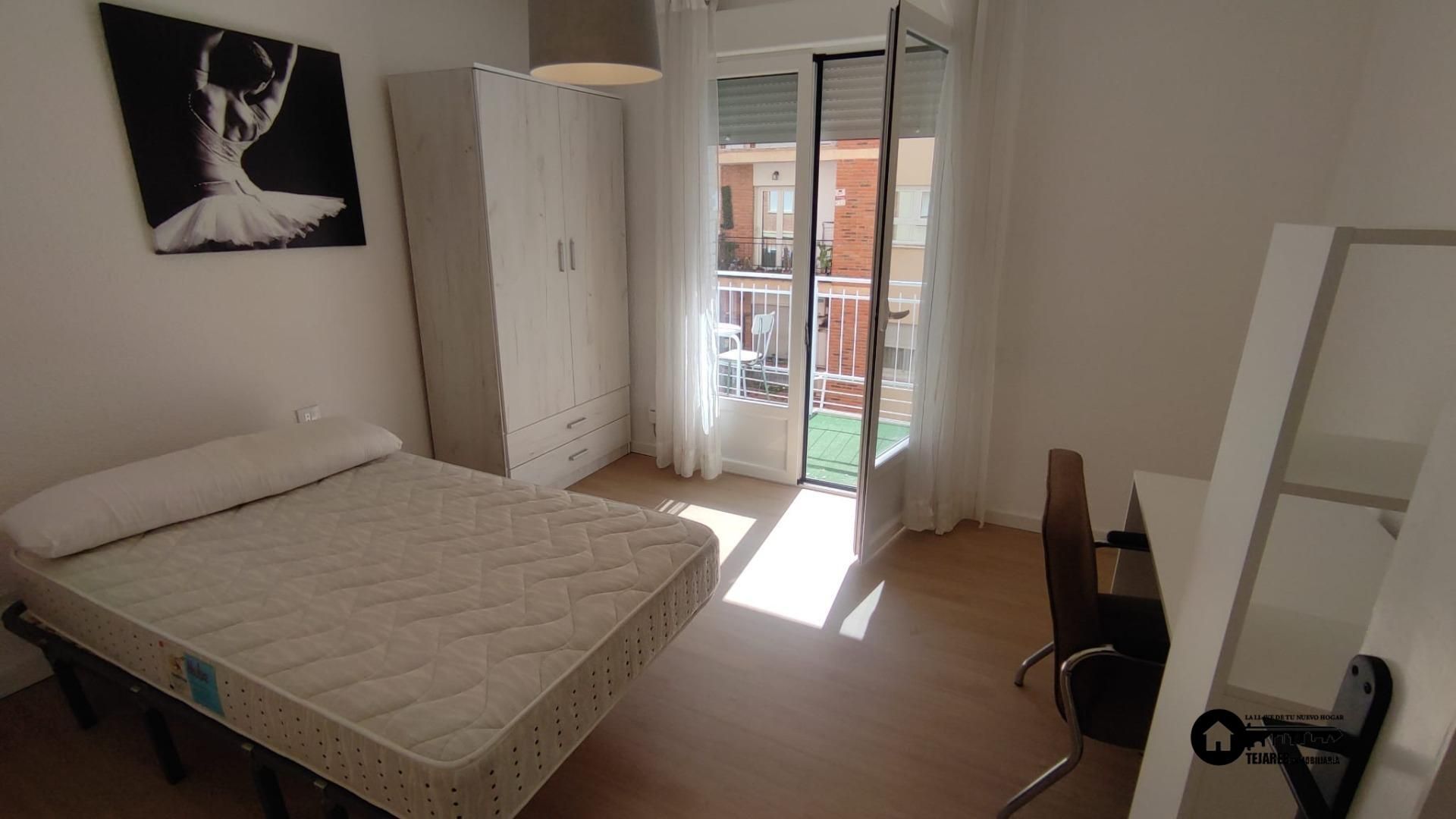 Bedroom of Flat to rent in  Albacete Capital  with Air Conditioner, Heating and Balcony