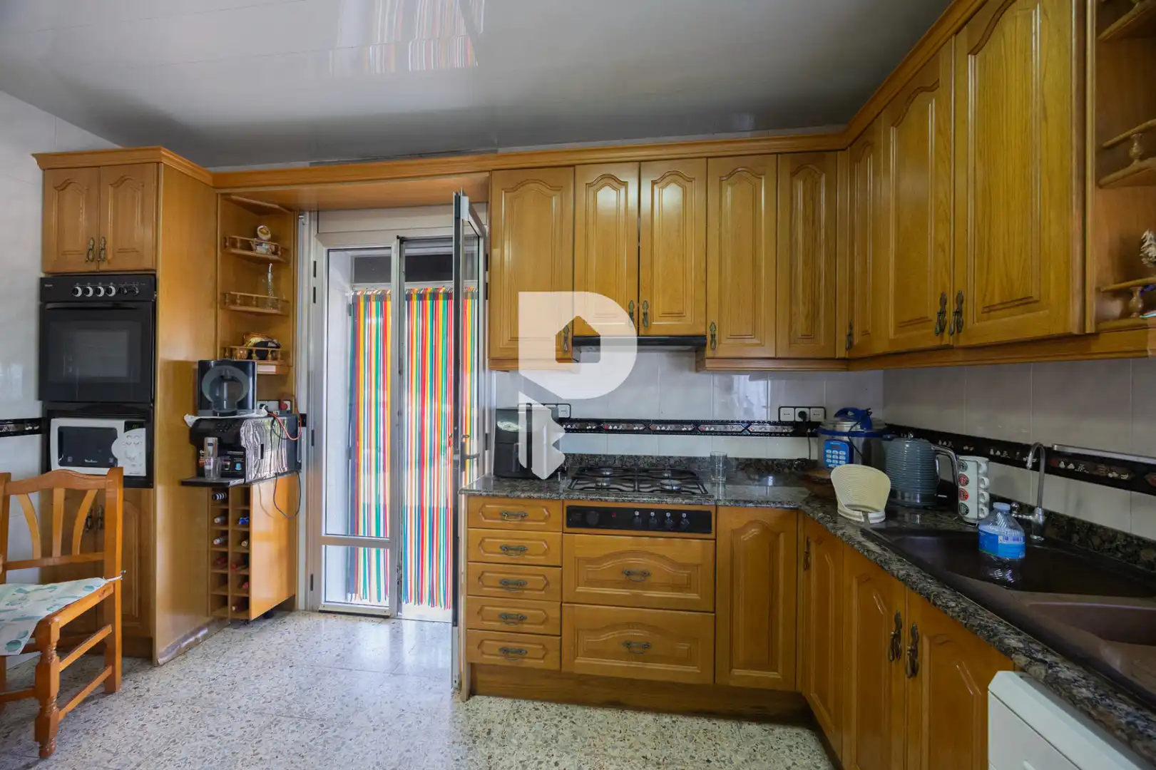Cuina de Casa o xalet en venda en Sant Andreu de la Barca amb Aire condicionat, Calefacció i Jardí privat