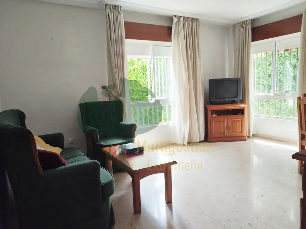 Sala de estar de Apartamento en venta en Cáceres